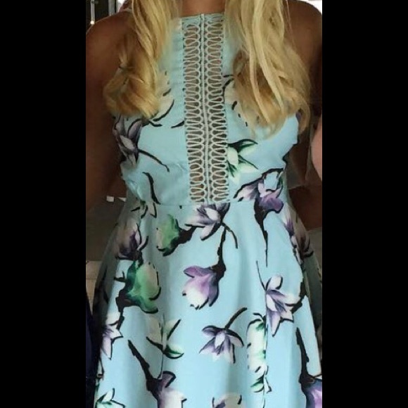 Dress - Picture 1 of 3